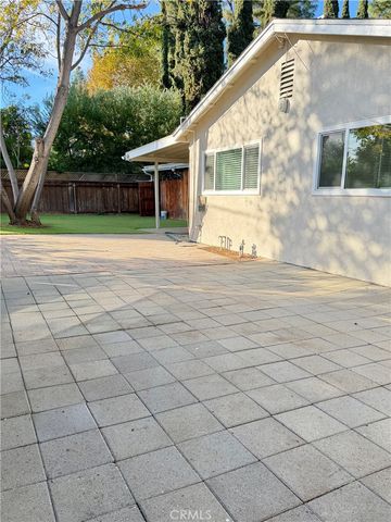 22800 Runnymede, West Hills, CA 91307