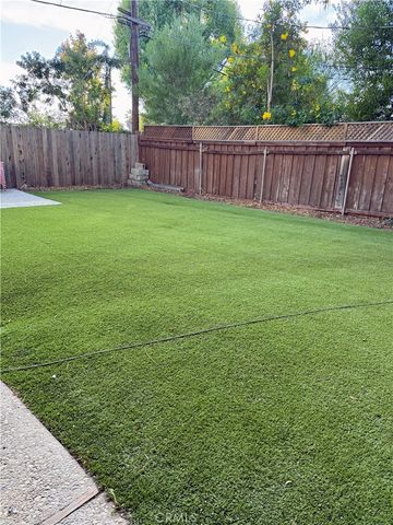 22800 Runnymede, West Hills, CA 91307