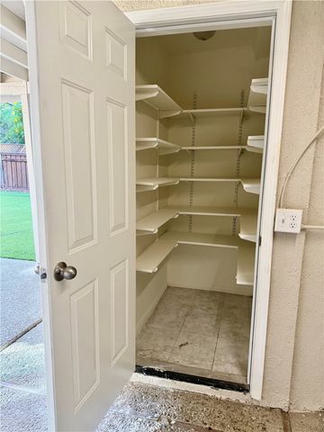 22800 Runnymede, West Hills, CA 91307