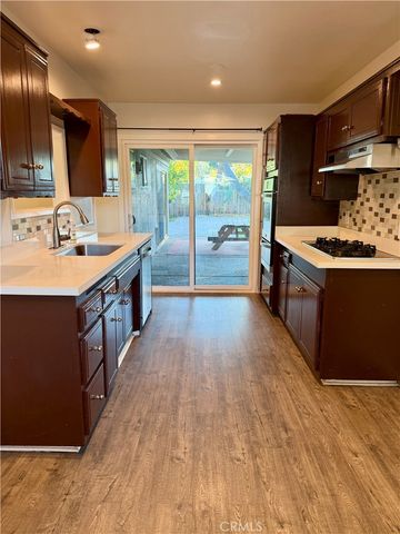 22800 Runnymede, West Hills, CA 91307