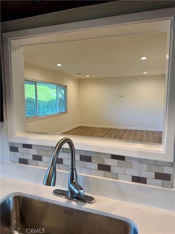 22800 Runnymede, West Hills, CA 91307