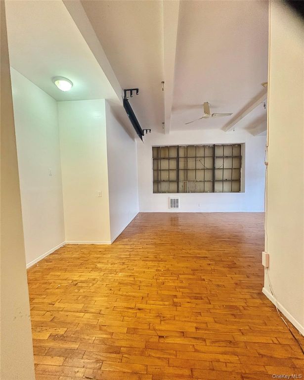 2525 Borden Avenue 219, Long Island City, NY 11101 — photo 5