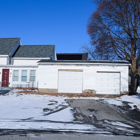 186 Powell St, Lowell, MA 01851