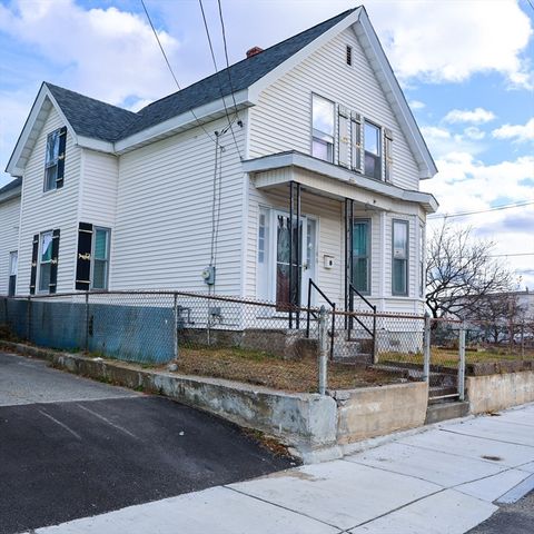 186 Powell St, Lowell, MA 01851