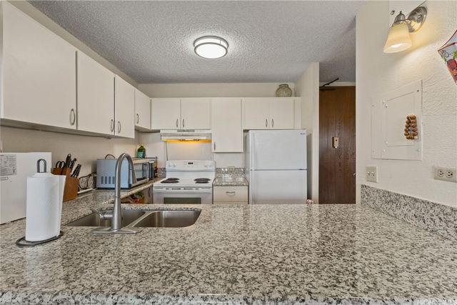 98-410 Koauka Loop 9A, Aiea, HI 96701