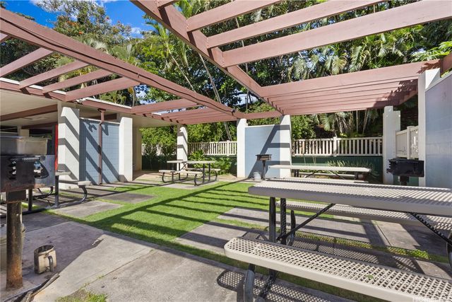 98-410 Koauka Loop 9A, Aiea, HI 96701