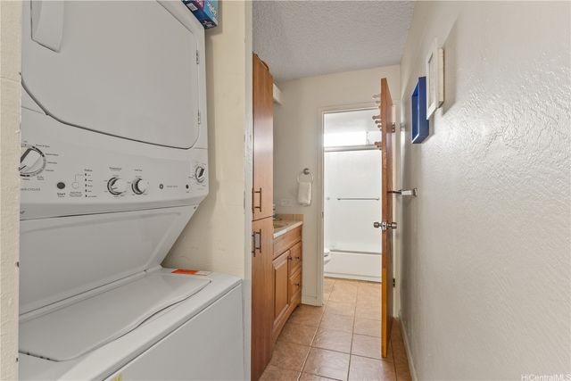 98-410 Koauka Loop 9A, Aiea, HI 96701