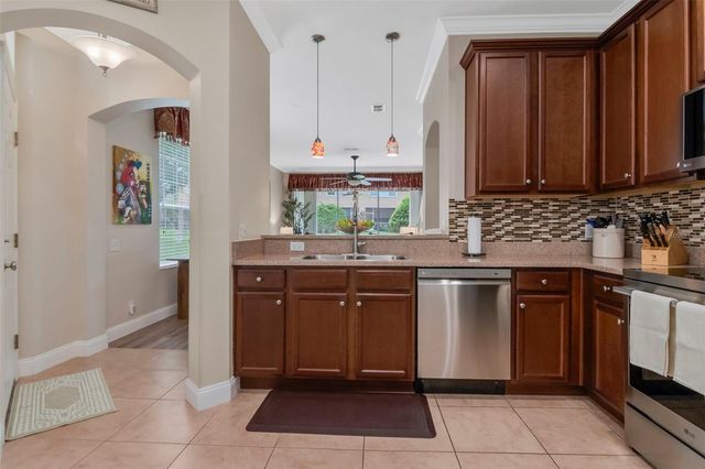 4111 BISMARCK PALM DRIVE, Tampa, FL 33610