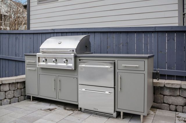 1217B Battlefield Dr, Nashville, TN 37215