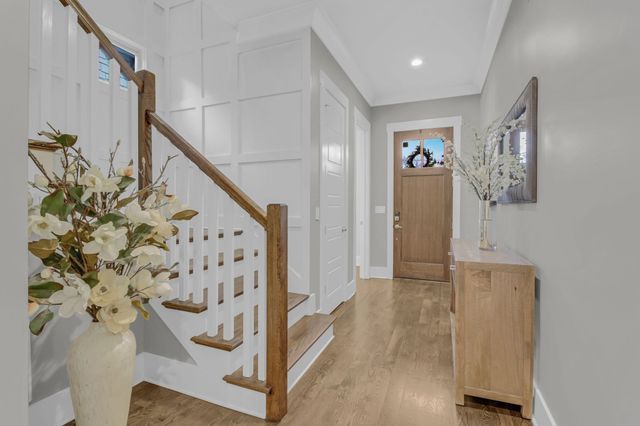 1217B Battlefield Dr, Nashville, TN 37215