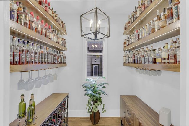 1217B Battlefield Dr, Nashville, TN 37215