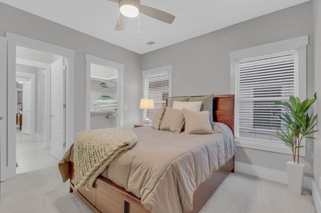 1217B Battlefield Dr, Nashville, TN 37215