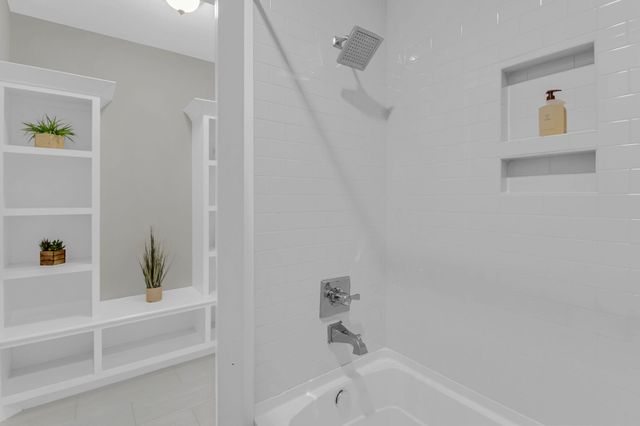 1217B Battlefield Dr, Nashville, TN 37215