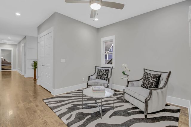 1217B Battlefield Dr, Nashville, TN 37215