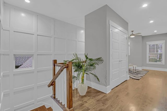 1217B Battlefield Dr, Nashville, TN 37215