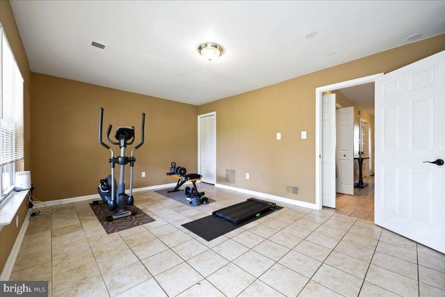 7804 YANKEE HARBOR DR, Montgomery Village, MD 20886