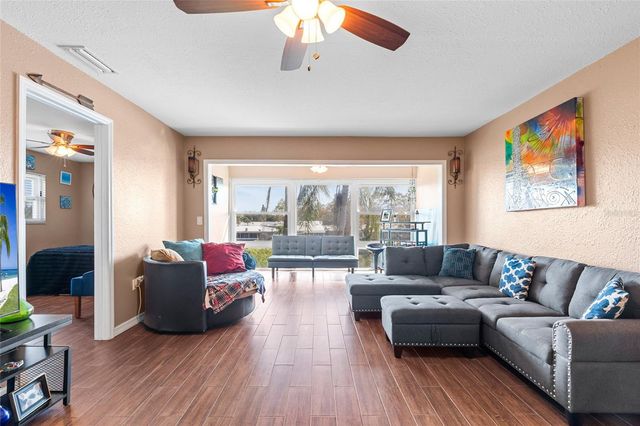 1303 S HERCULES AVENUE 25, Clearwater, FL 33764