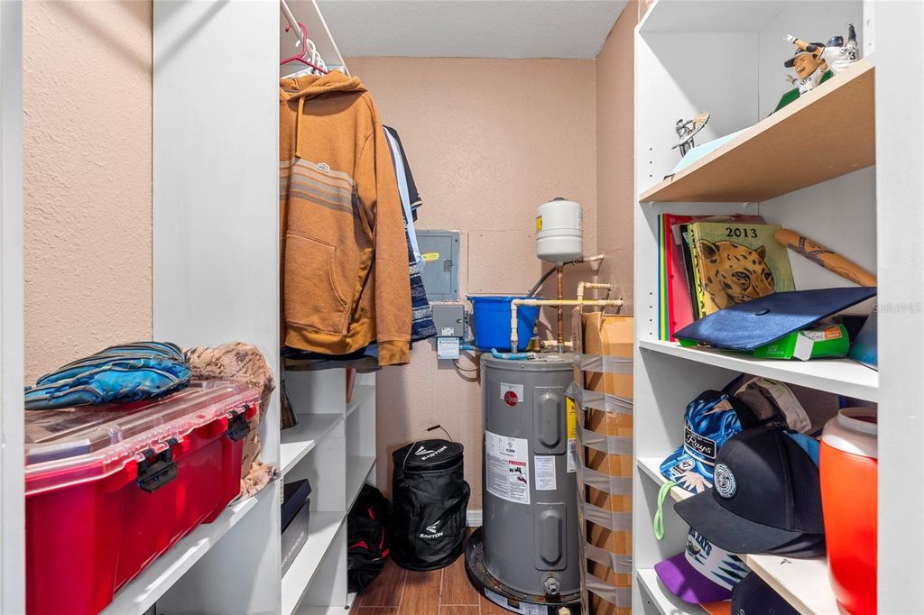 Image 24 of property listing at 1303 S HERCULES AVENUE 25, Clearwater, FL 33764