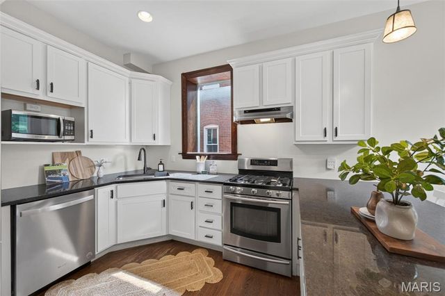 3006 Victor Street, St Louis, MO 63104