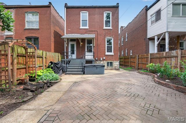 3006 Victor Street, St Louis, MO 63104
