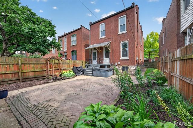 3006 Victor Street, St Louis, MO 63104