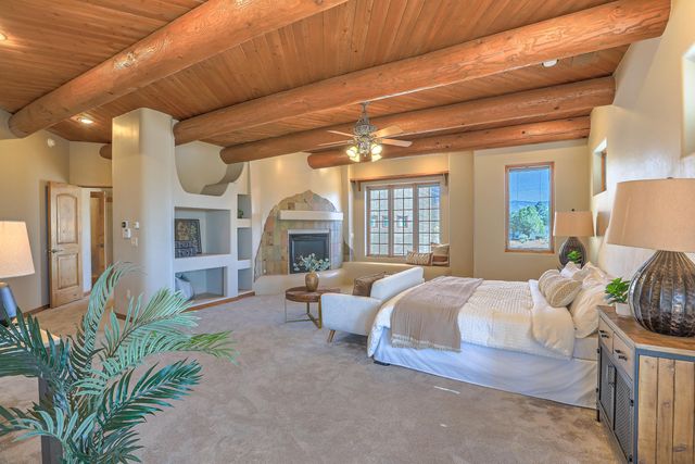9125 OAKLAND Avenue NE, Albuquerque, NM 87122