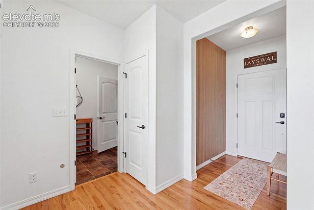 6728 Cumbre Vista Way, Colorado Springs, CO 80924