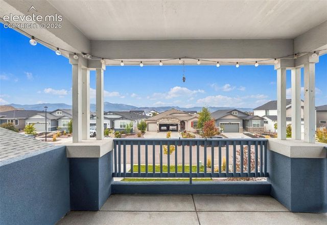 6728 Cumbre Vista Way, Colorado Springs, CO 80924