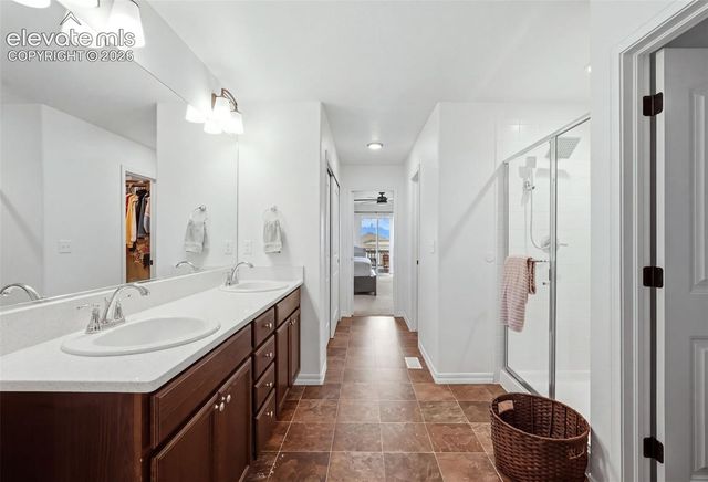 6728 Cumbre Vista Way, Colorado Springs, CO 80924