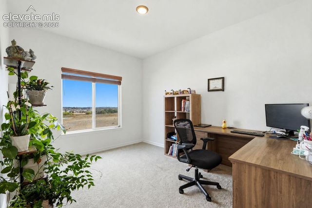 6728 Cumbre Vista Way, Colorado Springs, CO 80924