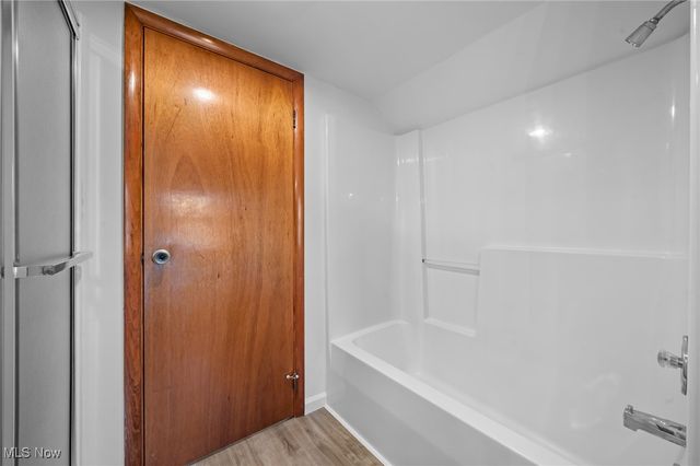 5906 Twin Lakes Drive, Parma, OH 44129