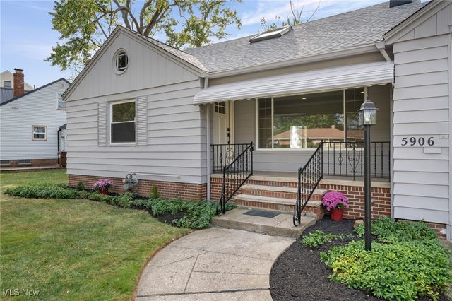 5906 Twin Lakes Drive, Parma, OH 44129