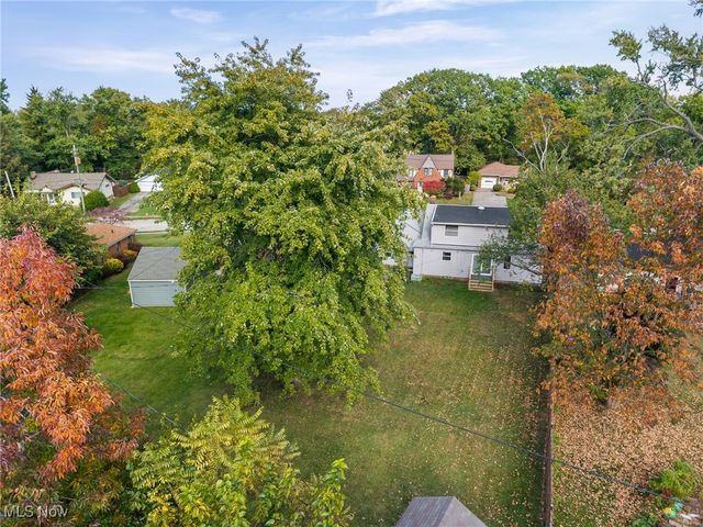 5906 Twin Lakes Drive, Parma, OH 44129