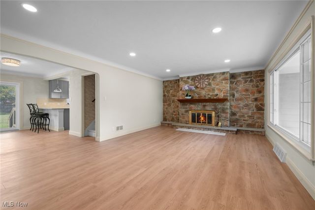 5906 Twin Lakes Drive, Parma, OH 44129