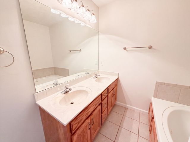 3692 Armstrong Rd, Springfield, TN 37172