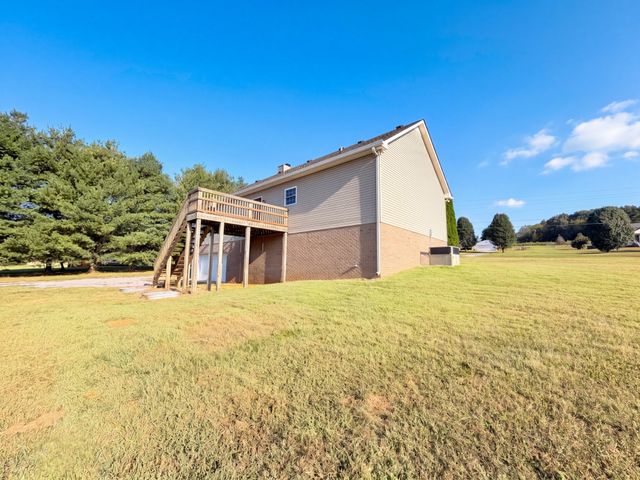 3692 Armstrong Rd, Springfield, TN 37172