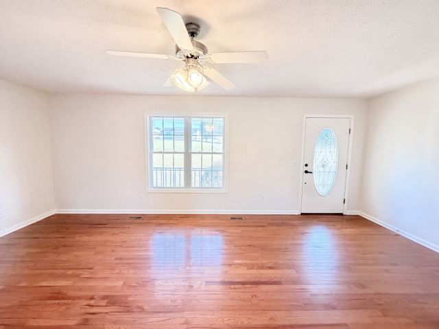 3692 Armstrong Rd, Springfield, TN 37172