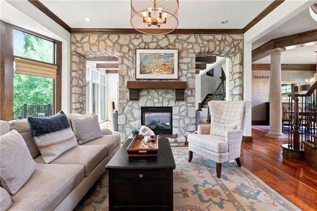 12715 W 160 Terrace, Overland Park, KS 66221