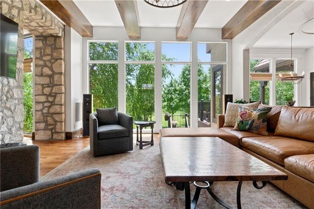 12715 W 160 Terrace, Overland Park, KS 66221