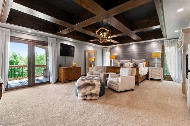 12715 W 160 Terrace, Overland Park, KS 66221