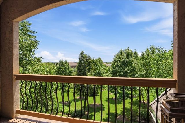 12715 W 160 Terrace, Overland Park, KS 66221
