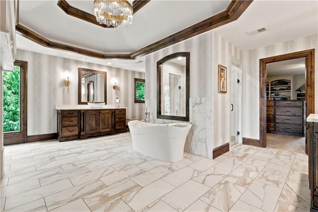12715 W 160 Terrace, Overland Park, KS 66221