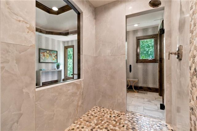 12715 W 160 Terrace, Overland Park, KS 66221