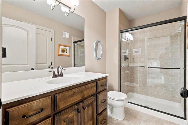 12715 W 160 Terrace, Overland Park, KS 66221