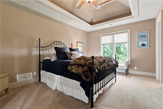 12715 W 160 Terrace, Overland Park, KS 66221
