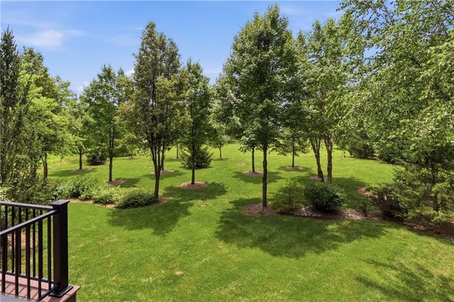 12715 W 160 Terrace, Overland Park, KS 66221