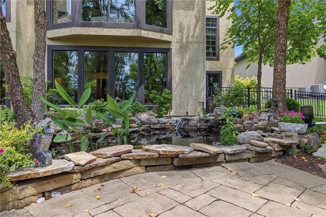 12715 W 160 Terrace, Overland Park, KS 66221