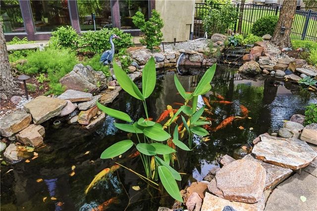 12715 W 160 Terrace, Overland Park, KS 66221
