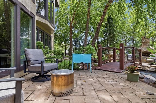 12715 W 160 Terrace, Overland Park, KS 66221