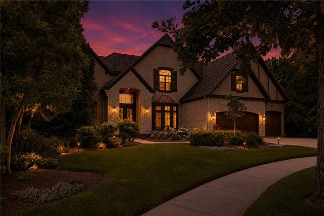 12715 W 160 Terrace, Overland Park, KS 66221